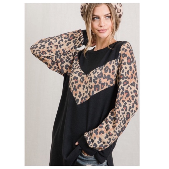 NWT First Love Black Top With Waffle Knit Leopard Print Sleeves Sizes S, M - Picture 2 of 5